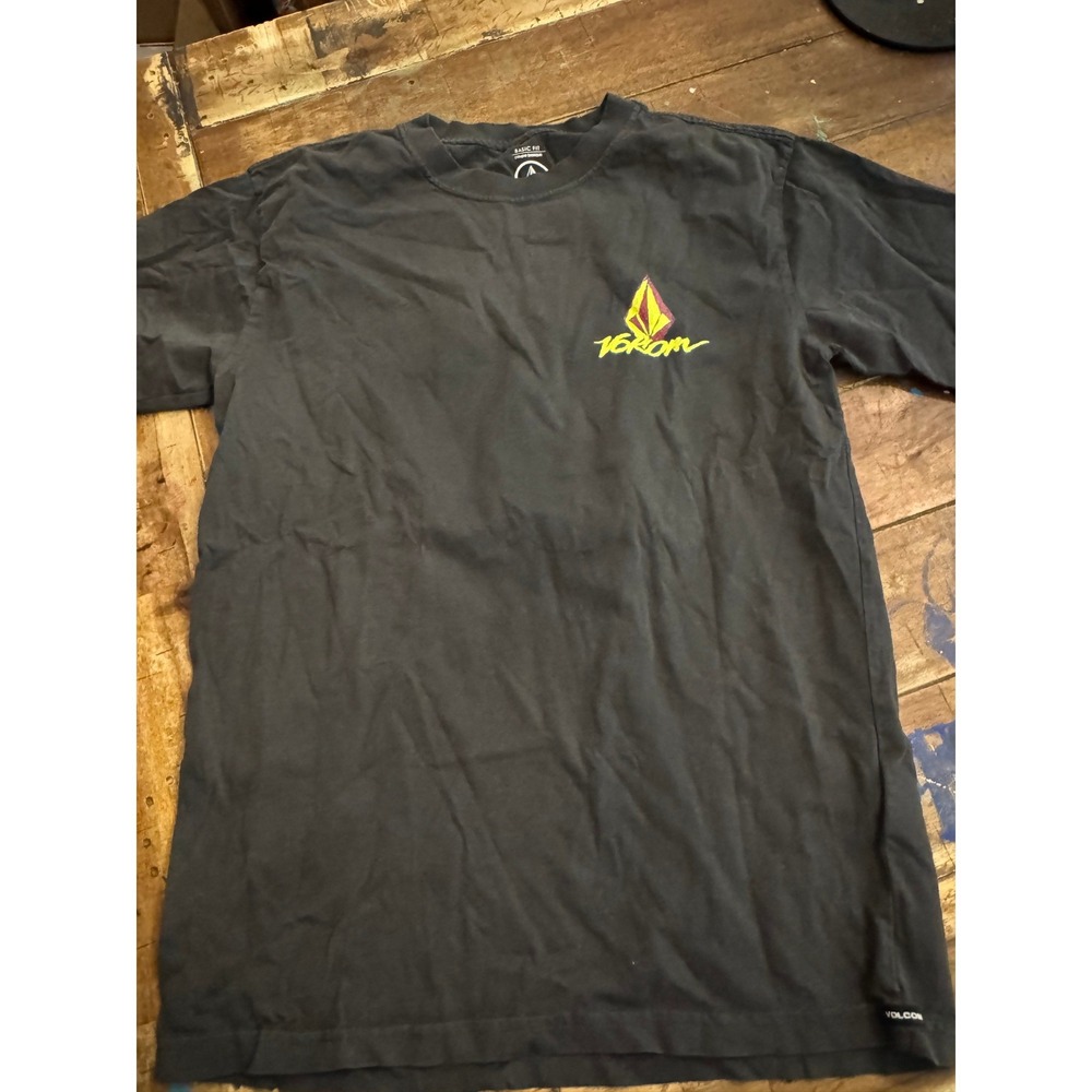 Volcom Mens Graphic T-Shirt Small Black Basic Fit Cotton Short Sleeve Tee